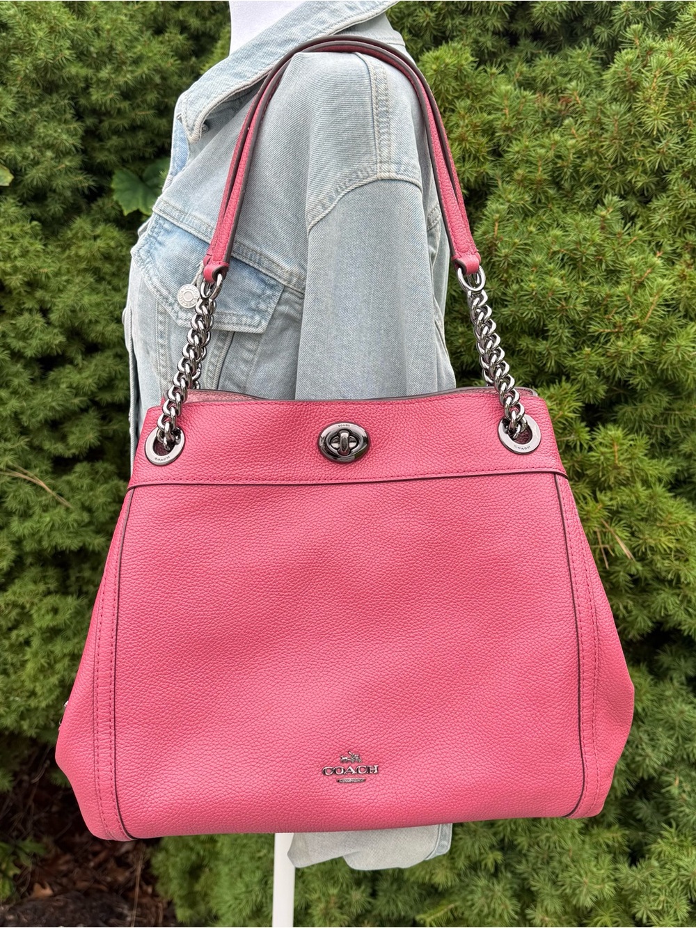 Coach Edie Pebbled Leather Shoulder Bag in Pink
